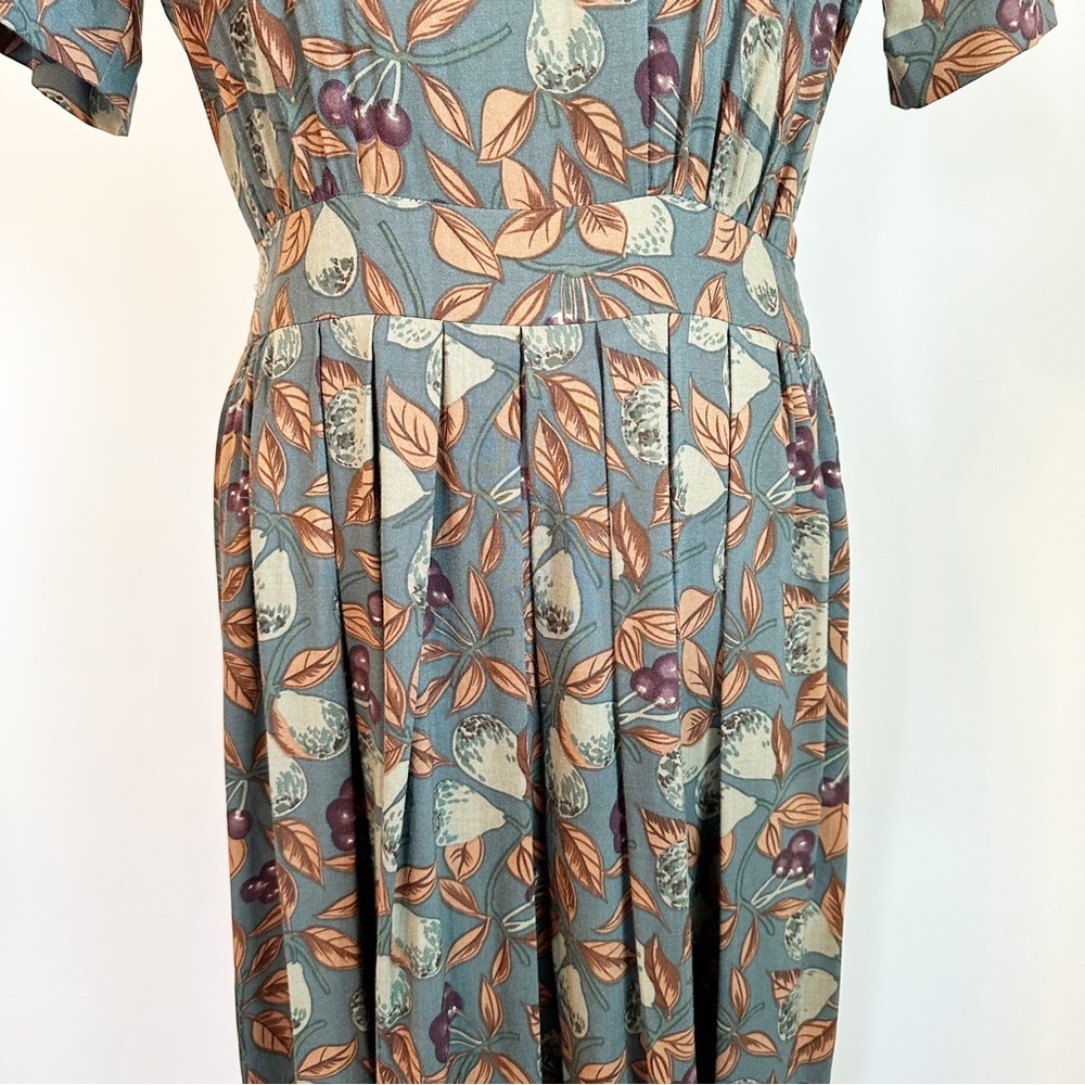SOLD! Vintage 80's Karin Stevens Green Fruit Pleated A-Line Midi Dress 8 Petite - Picture 4 of 16
